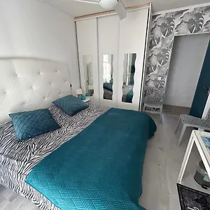https://chambres-dhotes-les-oliviers-marignane.fr-provencehotel.com