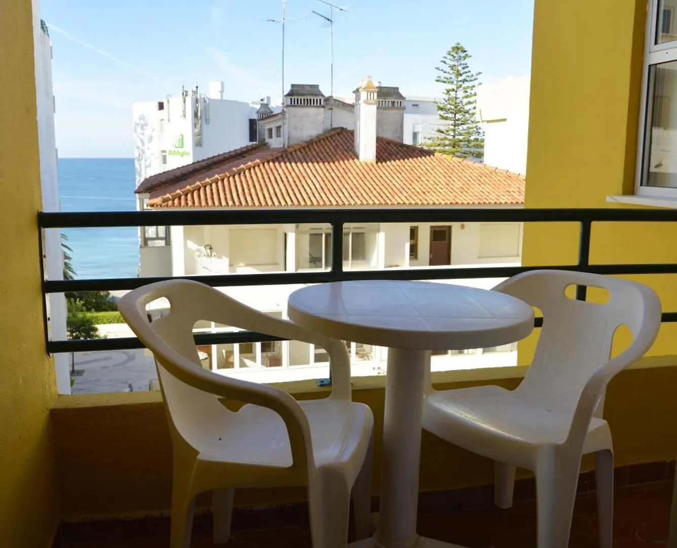 Apartamentos Turisticos Lindomar Armacao de Pera 3*,