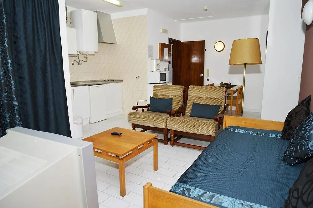 Apartamentos Turisticos Lindomar Armacao de Pera