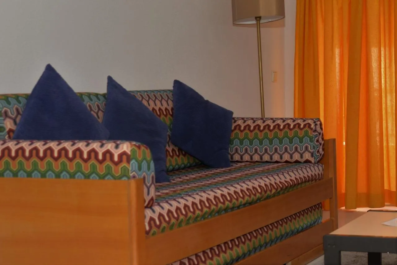 Apartamentos Turisticos Lindomar Armacao de Pera