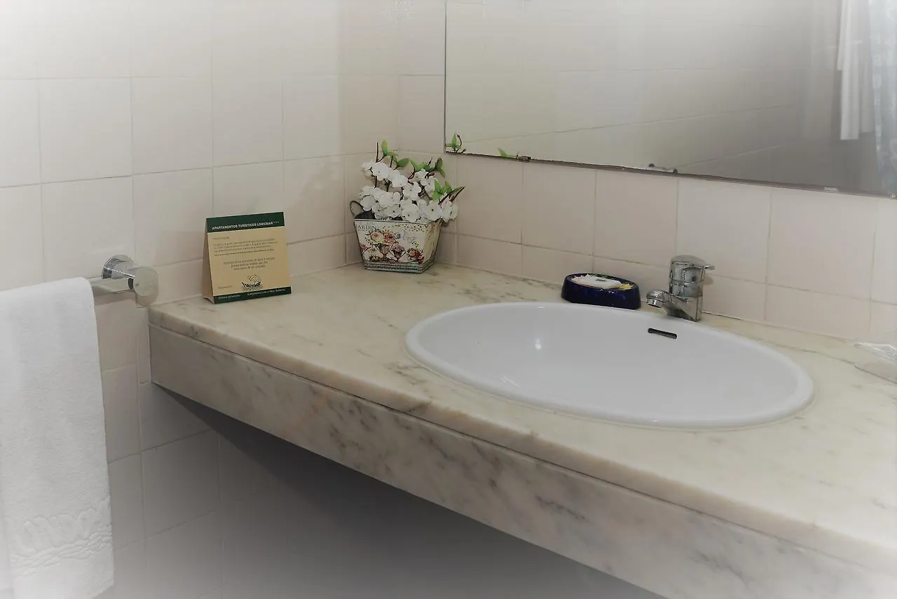 Aparthotel Apartamentos Turisticos Lindomar Armacao de Pera