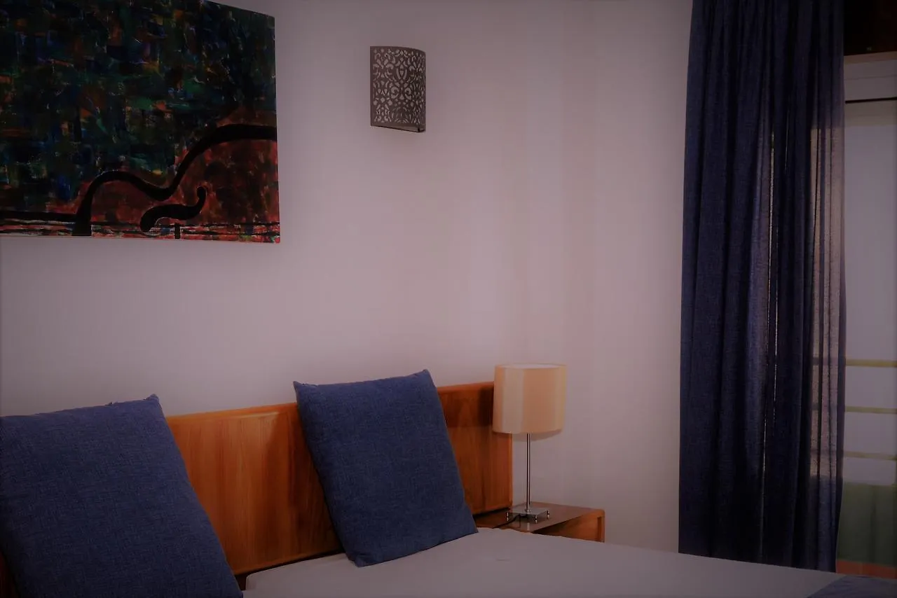 Aparthotel Apartamentos Turisticos Lindomar Armacao de Pera