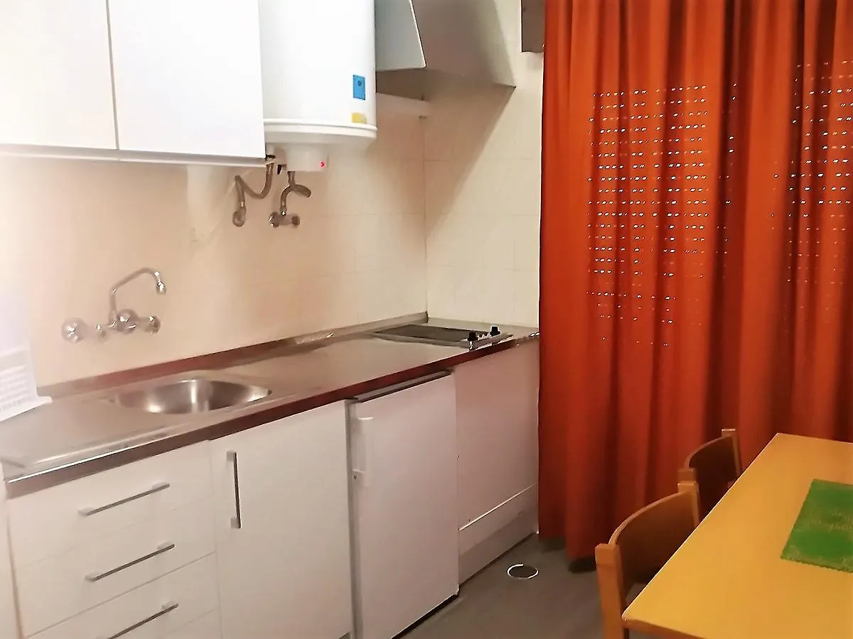Apartamentos Turisticos Lindomar Armacao de Pera Aparthotel