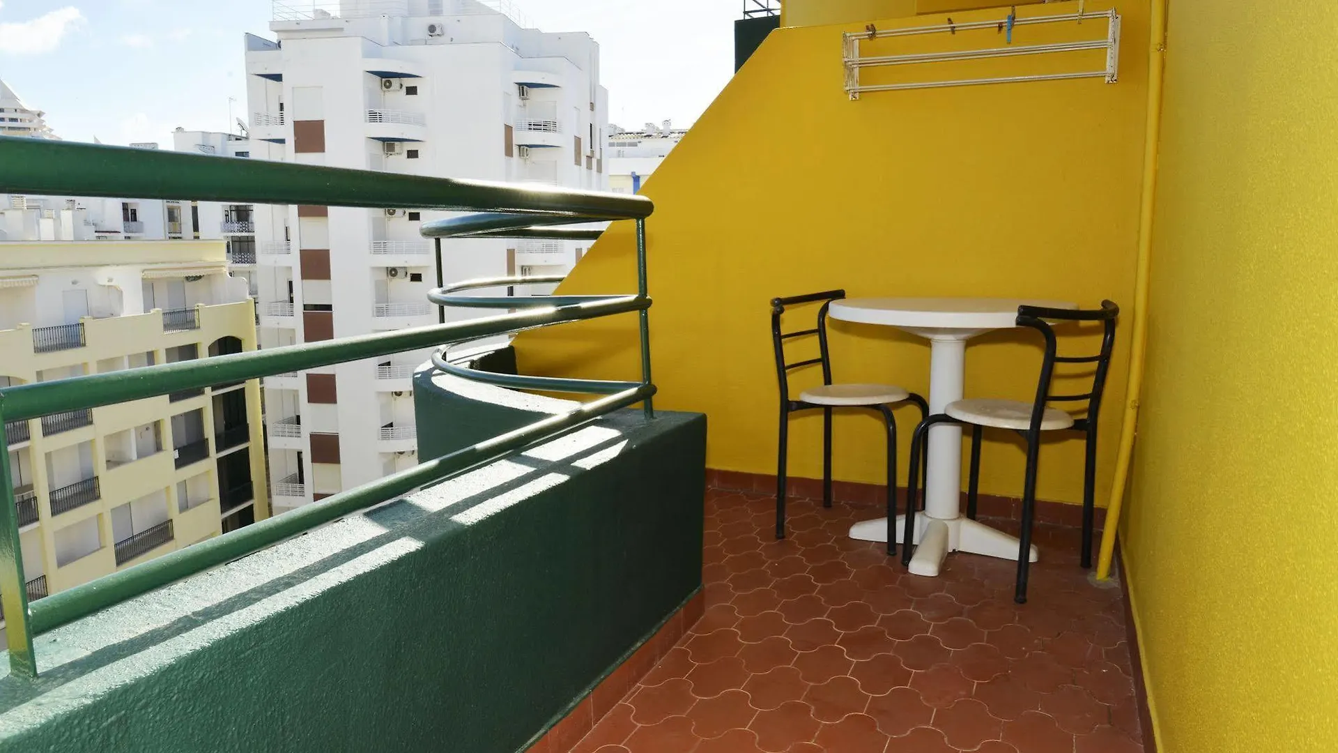 Aparthotel Apartamentos Turisticos Lindomar Armacao de Pera