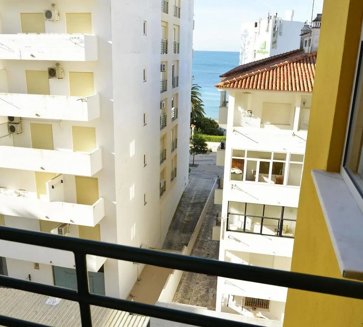 Aparthotel Apartamentos Turisticos Lindomar Armacao de Pera