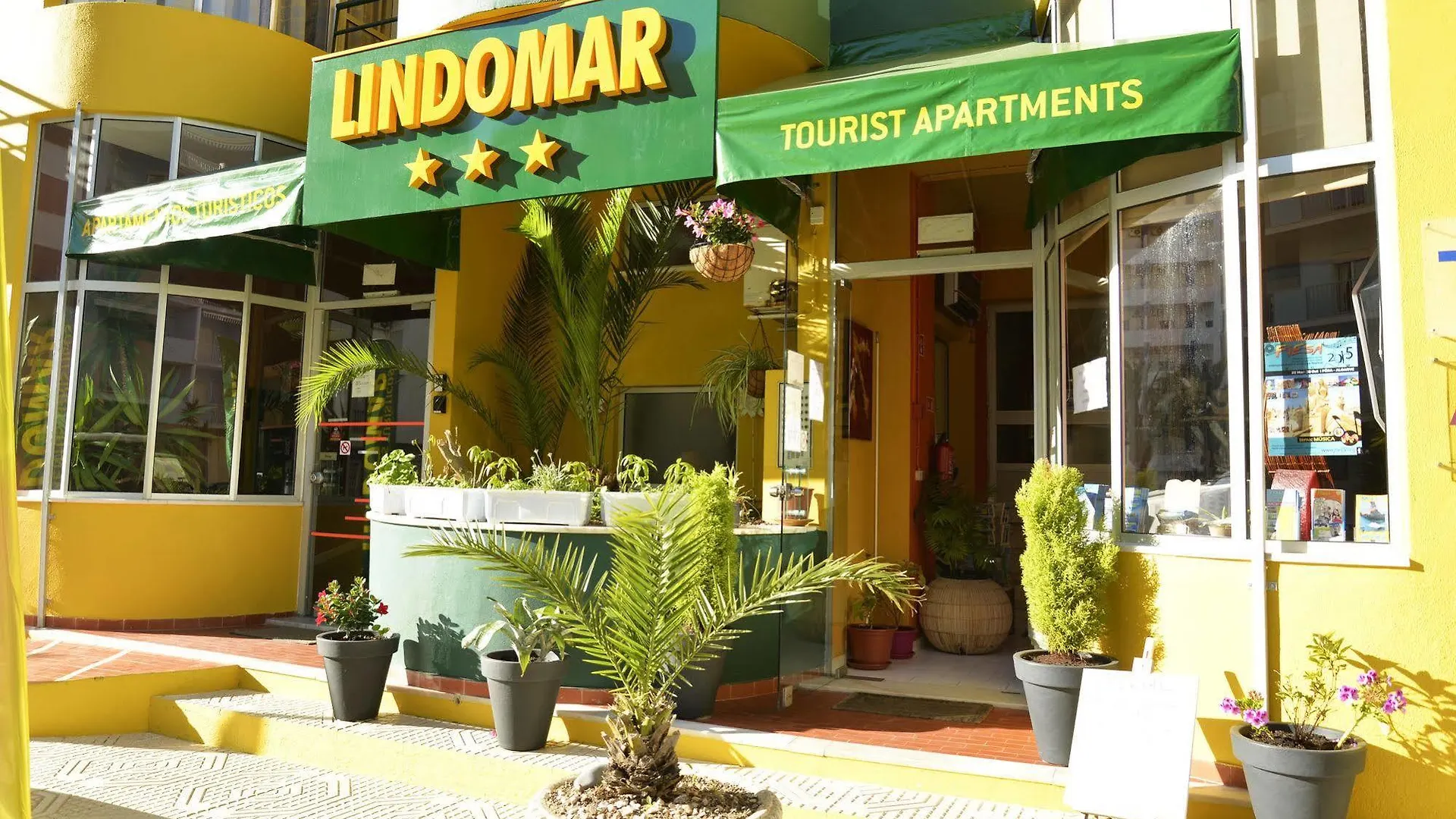 Apartamentos Turisticos Lindomar Armacao de Pera